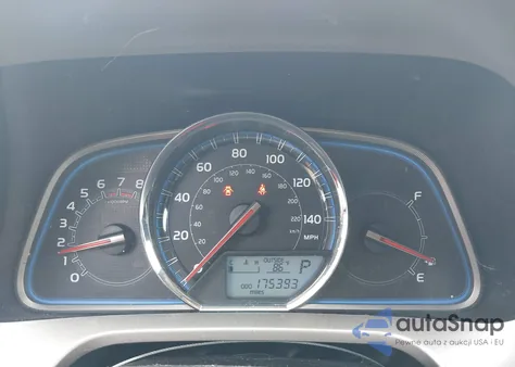 2013 Toyota Rav4 Limited z USA, uszkodzony, nr VIN 2T3DFREV8DW048663